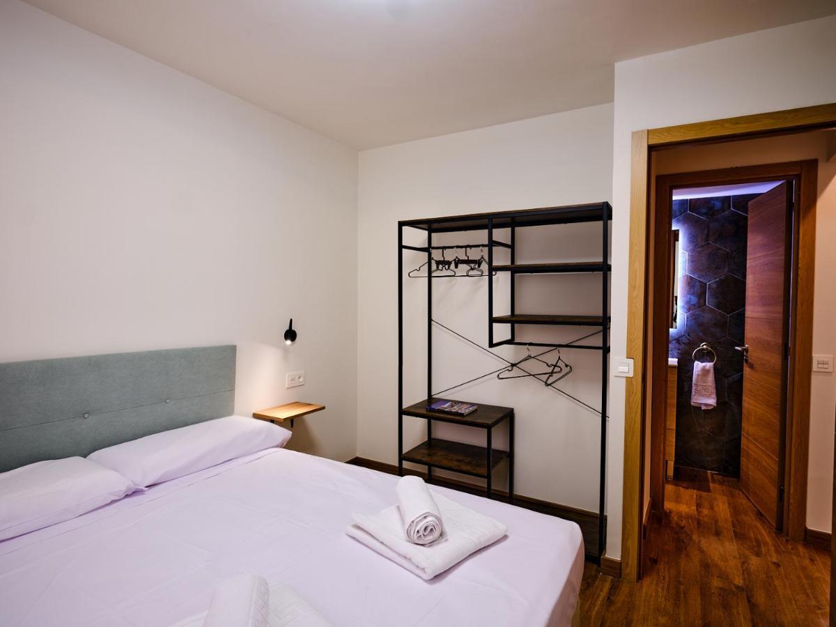 Leo Home- Bright & Centric 3 Bedrooms Apartment With Private Parking Included Malaga Zewnętrze zdjęcie